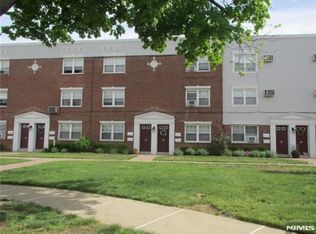 126 Hastings Ave #A, Rutherford, NJ 07070