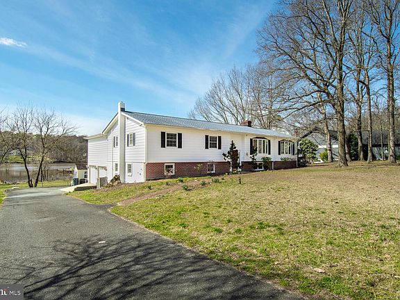 5th image of 23079 Tuckahoe Springs Dr