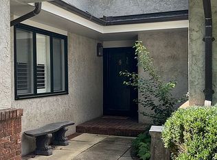 16 Bourne Ln, Asheville, NC 28803