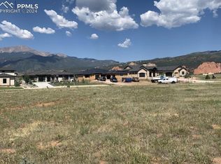 2733 Cathedral Sky Vw, Colorado Springs, CO 80904