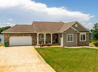 61460 Crystal Beach Dr, Sturgis, MI 49091