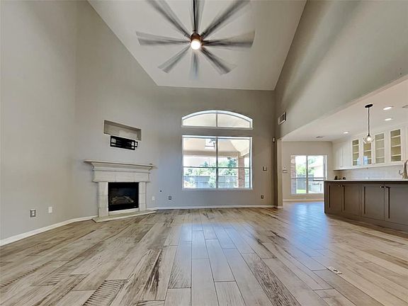 2nd image of 15307 Stoneridge Park Ln