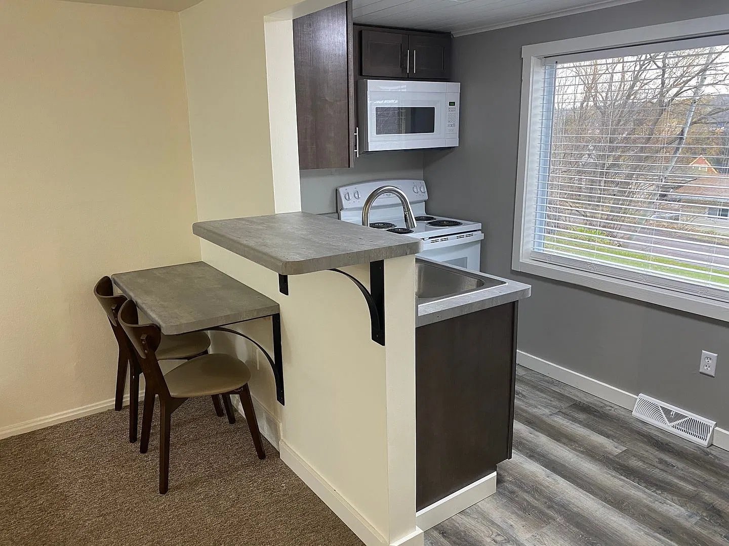 49170 Dunstan Ave. Hancock — Photo 4