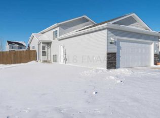 5287 49th Ave S, Fargo, ND 58104