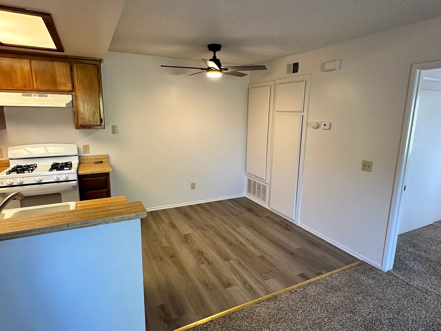 2 bed, 800 sqft, $1,895 — Photo 3
