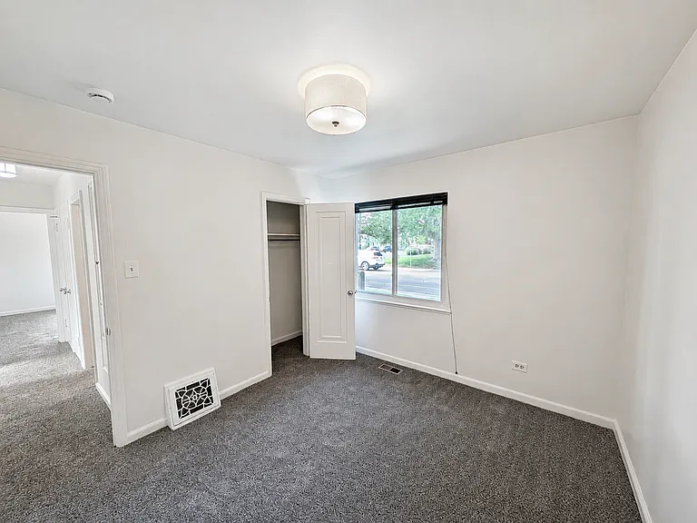 2250 N Newport St — Photo 7