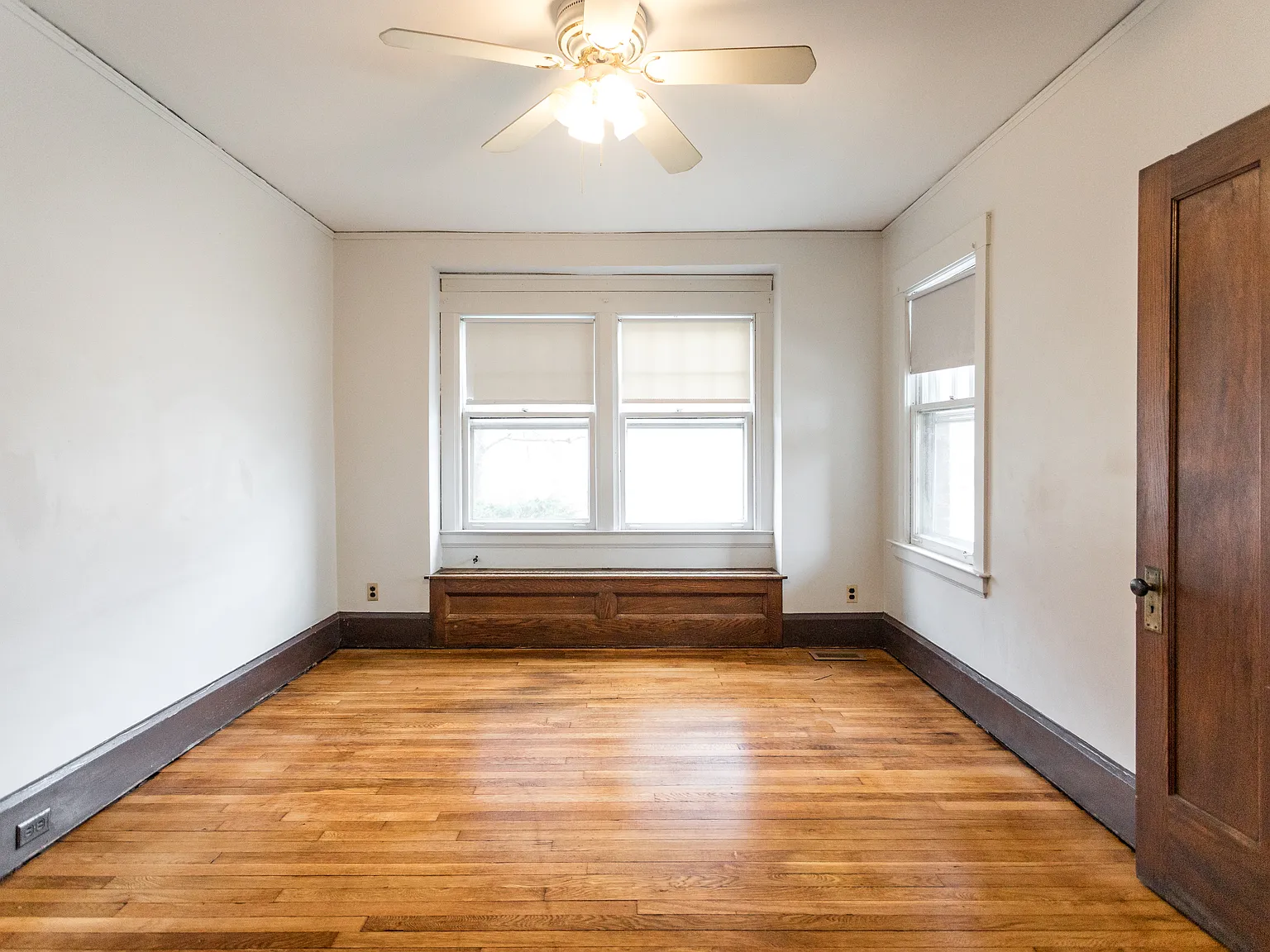 3 bed, $1,500 — Photo 2