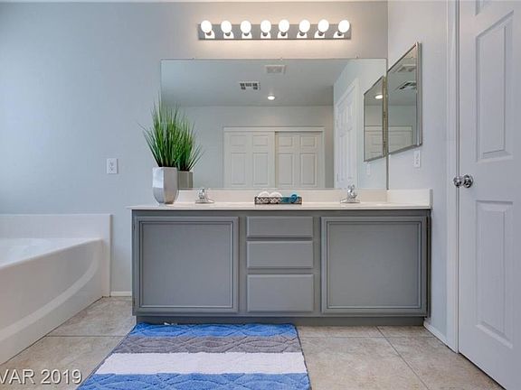 4th image of 11242 Tuscolana St
