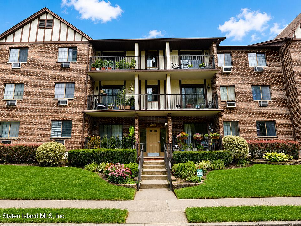 1st image of 130 Devon Loop APT 3