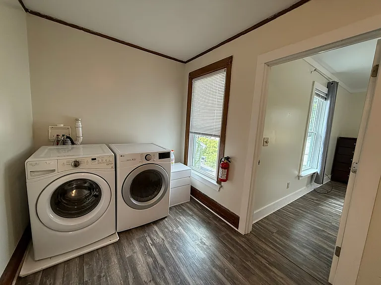 215 Prospect St — Photo 11