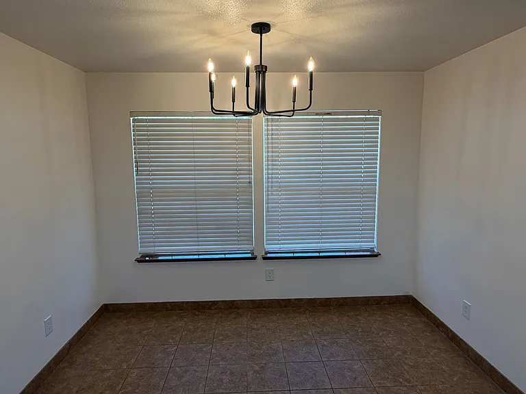 5933 W Iris Ct — Photo 13