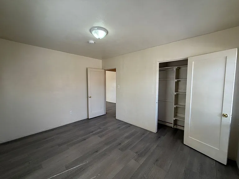 1801 Palomas Dr NE — Photo 7