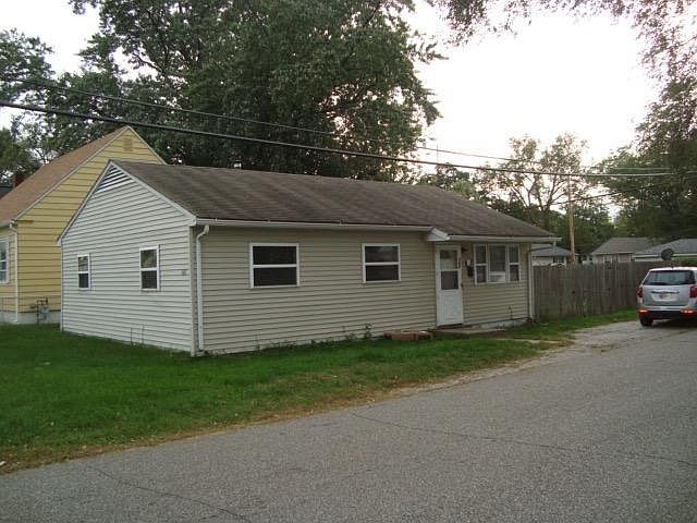 1st image of 160 N Woodland Ave