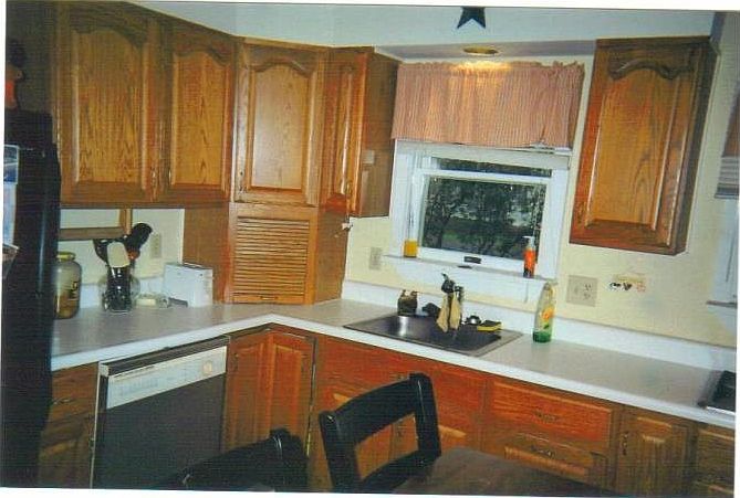 2nd image of 112 Townsend St #2