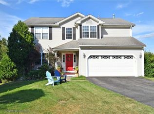 13 Blossom Ct, Cumberland, RI 02864