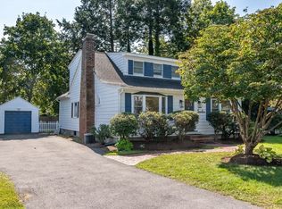 12 Durant Rd, Wellesley, MA 02482