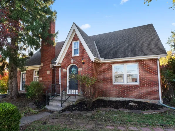 615 NE 83rd St, Kansas City, MO 64118