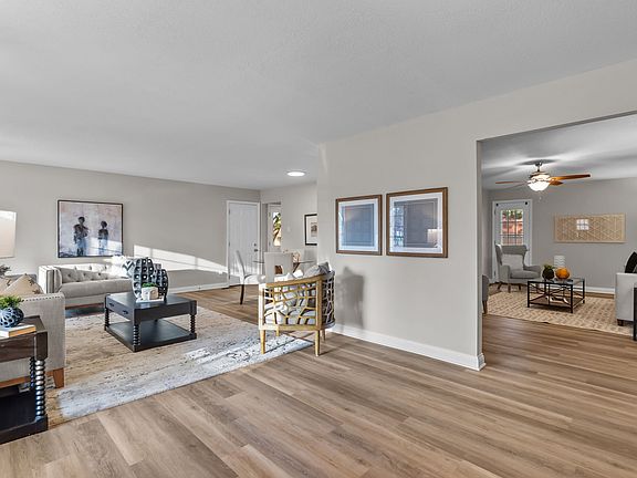 2nd image of 703 Bitterfield Dr