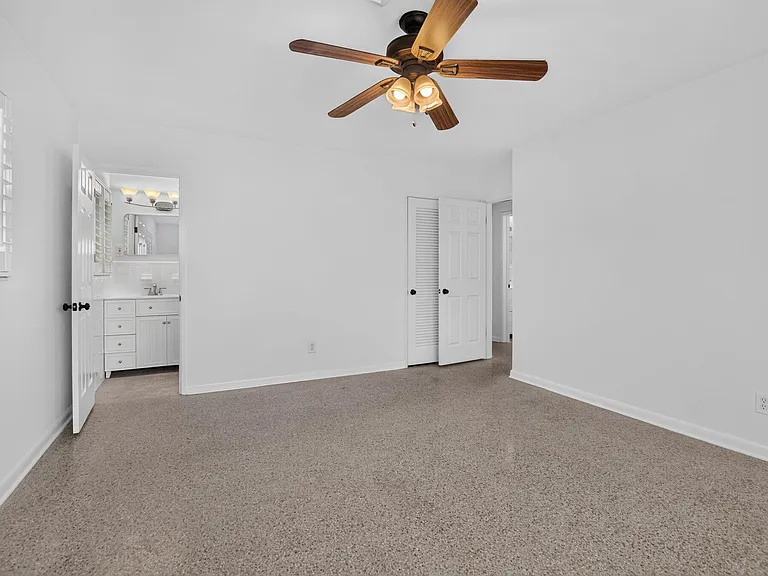 3398 NE 5th Ave — Photo 25