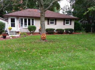 405 N West St, Hudson, IL 61748