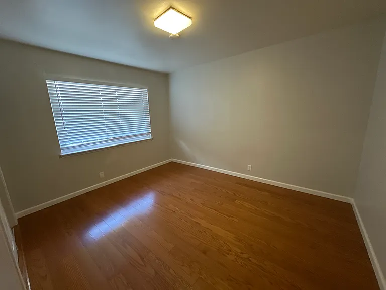 1428 Reeve St #13 — Photo 7