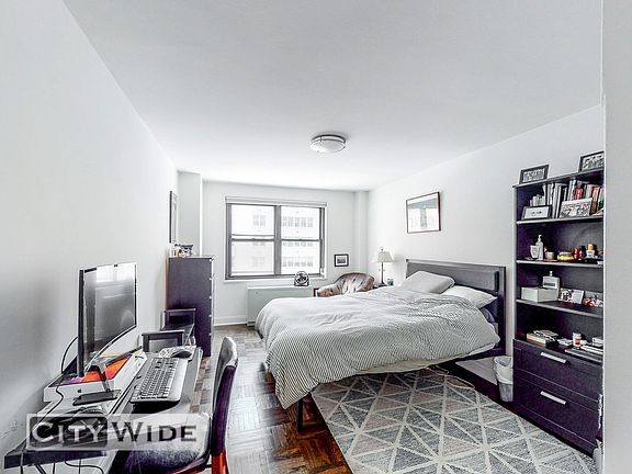 3rd image of 96 5th Ave APT 5M
