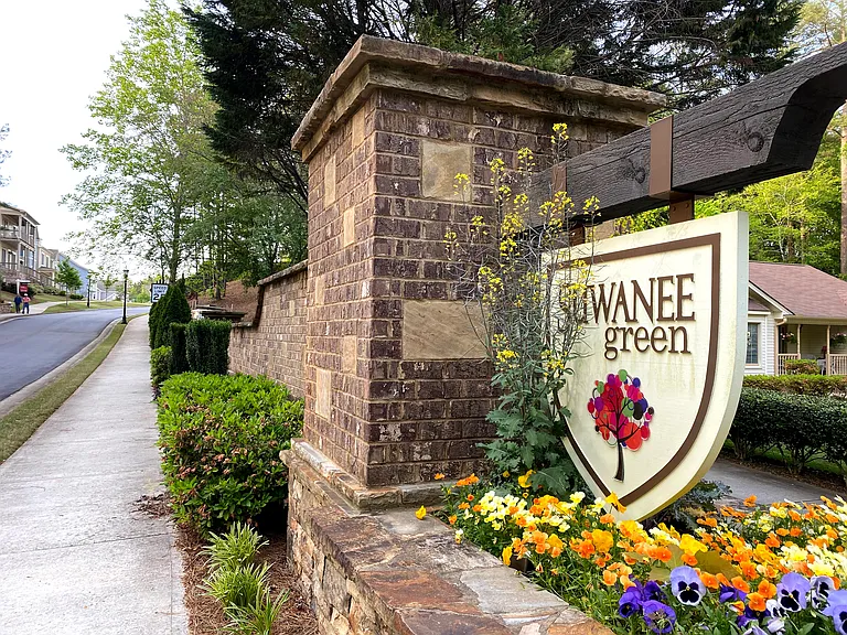 561 Suwanee Pass Trl — Photo 36