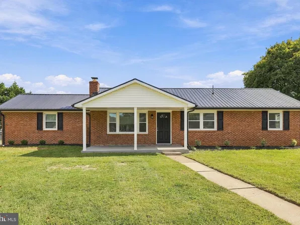 328 Richard St, Martinsburg, WV 25404