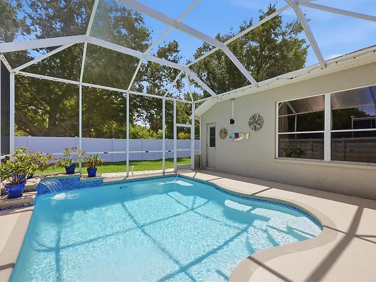 4617 Egmont Dr — Photo 42