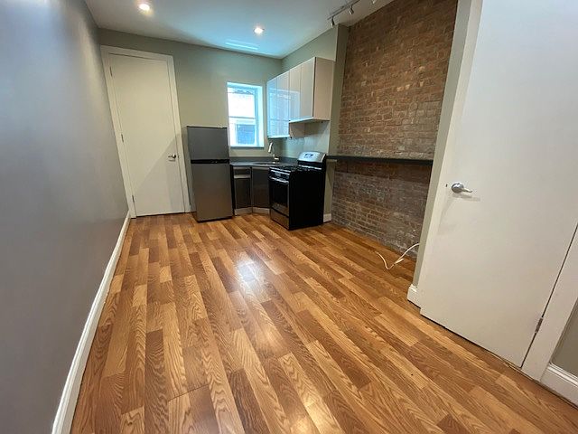 1st image of 92 Woodruff Ave #1B