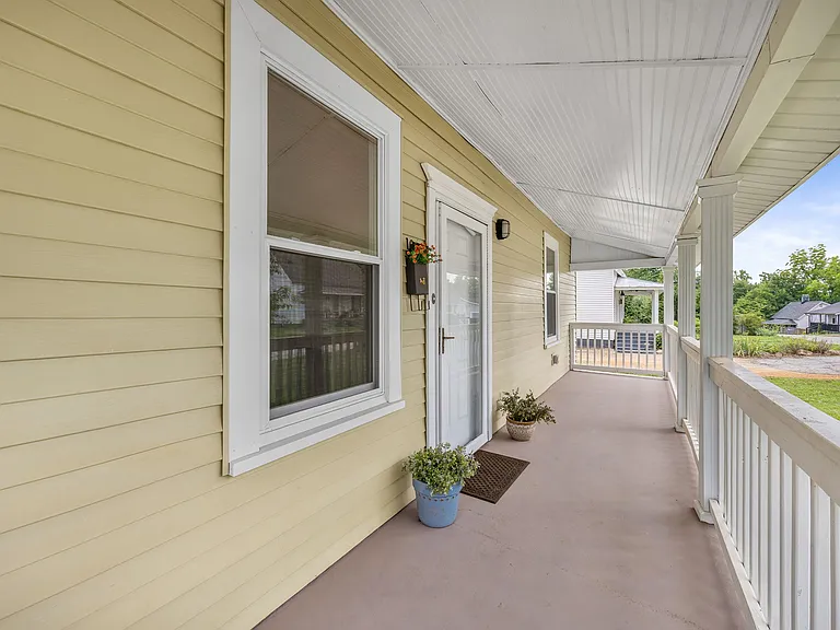 16 Saco St — Photo 22