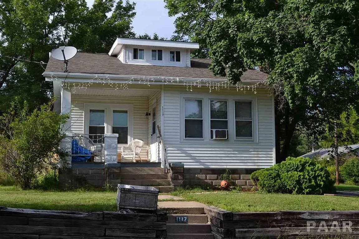 1117 W Gilbert Ave photo 1
