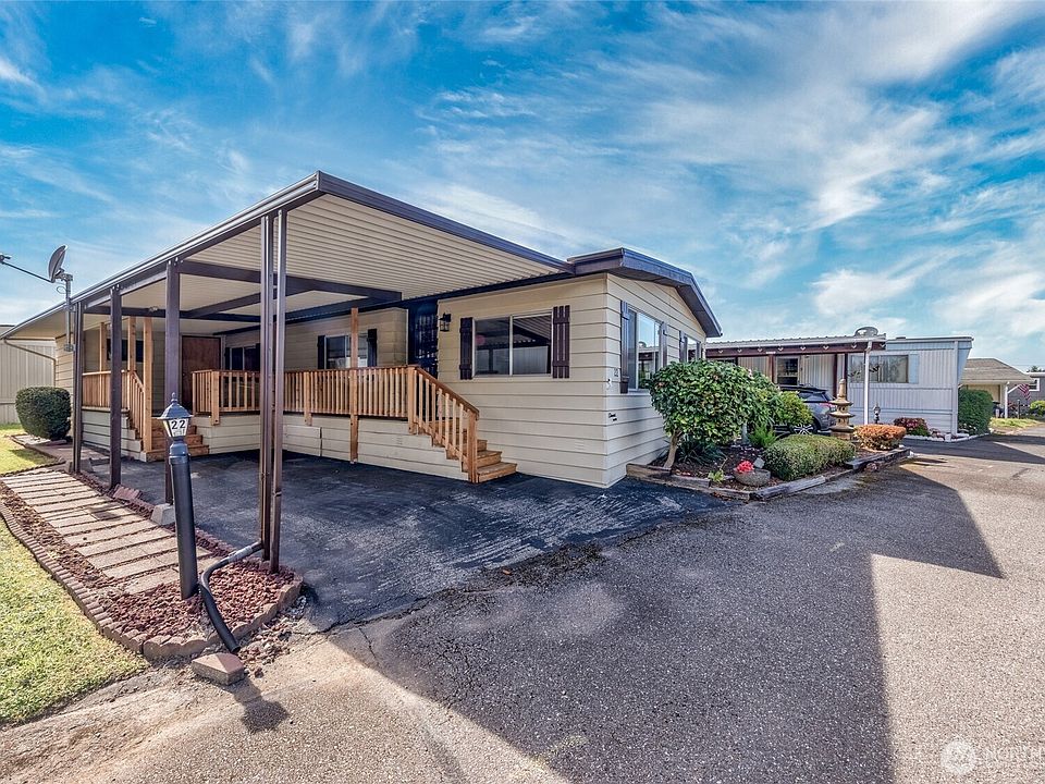 1st image of 18501 52nd Avenue W #22