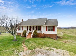 849 Silver Lake Rd, Christiansburg, VA 24073