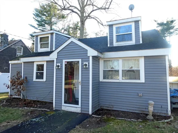 25 Spruce Rd, Lakeville, MA 02347