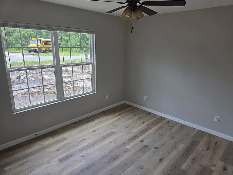 657 N Washington St — Photo 5