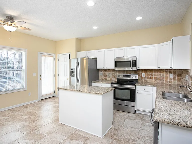 4824 Tommans Trl — Photo 10