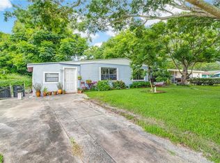 678 Walkup Dr, Orlando, FL 32808