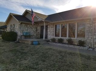 122 Lakeview Dr, Mannford, OK 74044