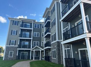 260 Perimeter Dr #203, Colchester, VT 05446