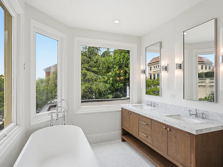 2998 Pacific Ave — Photo 52