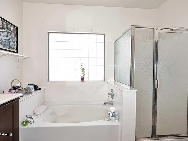 2505 S 117th Ave — Photo 5