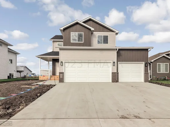 7339 28th St S, Fargo, ND 58104