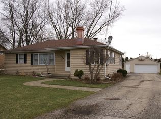 1720 Gary Ave, Aurora, IL 60505