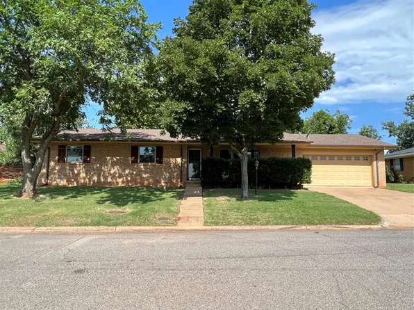 513 N Arizona St, Weatherford, OK 73096