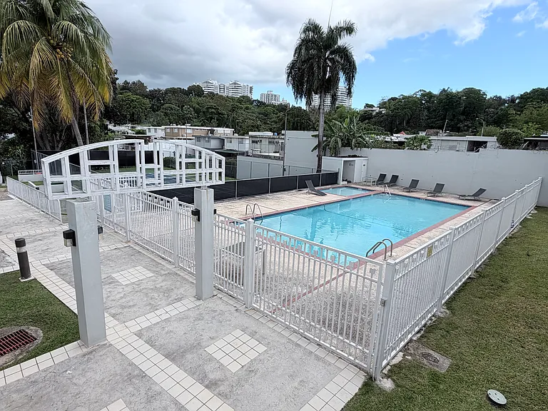 100 Marginal Martinez Nadal Granada Park — Photo 20