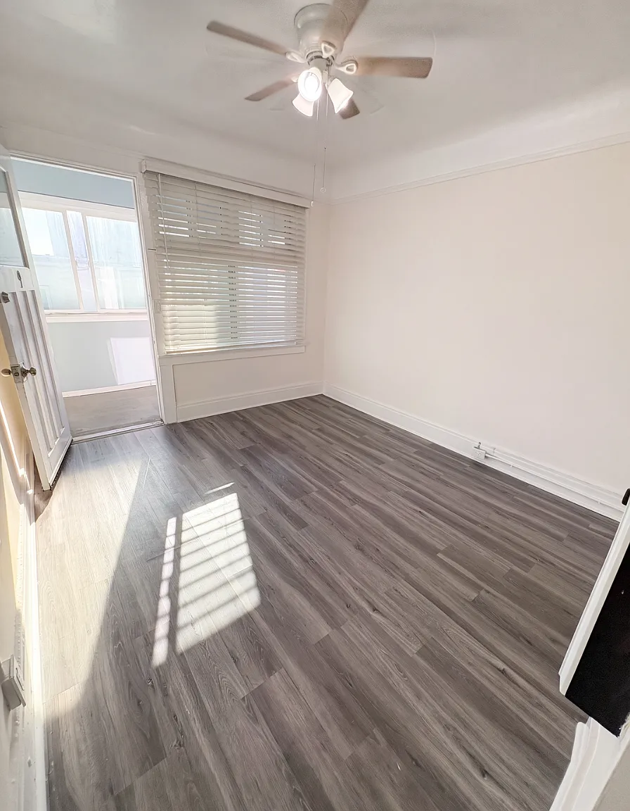 90 Steps from the Beach -- Studio with Most Utilities Paid! at Venice Beach — Photo 2