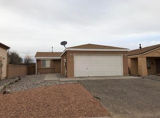 816 Rebecca Loop NE, Rio Rancho, NM 87144