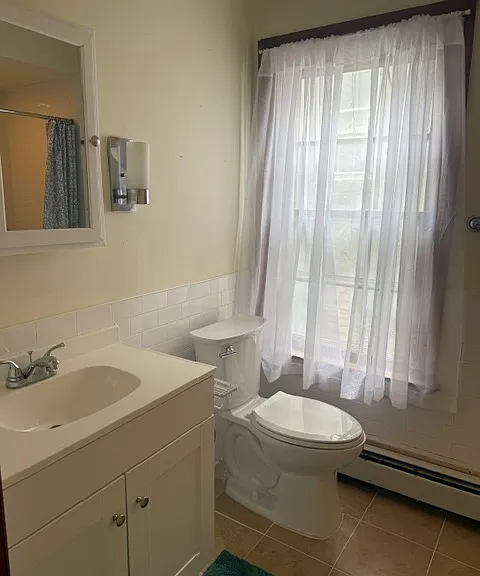 54 Vineyard Ave — Photo 5