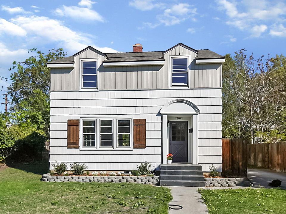 1st image of 904 Torbett St